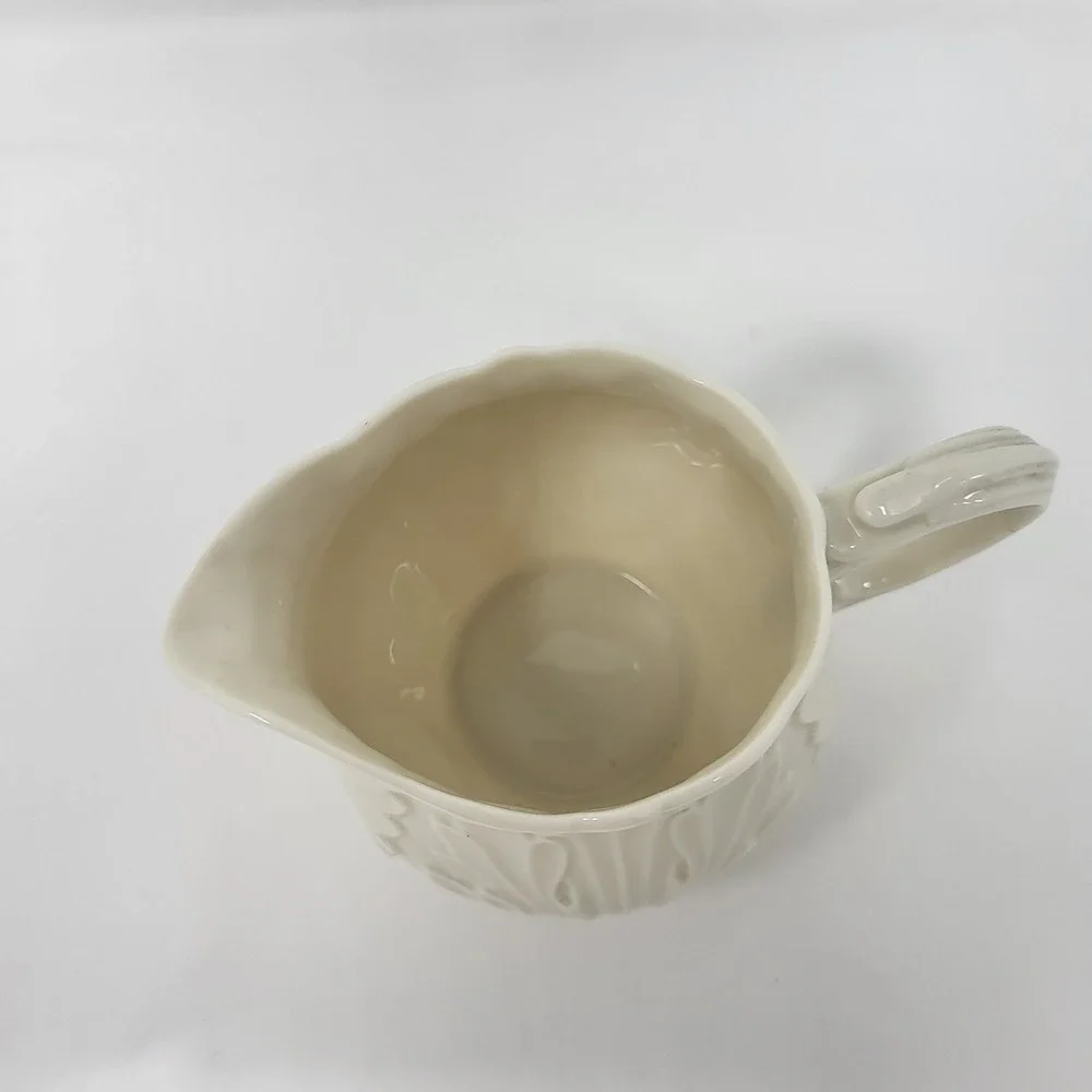 Lenox‎ Cottage Collection creamer ivory embossed acanthus Leaf No Trim